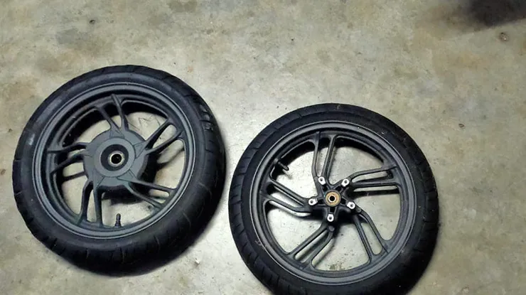 Saiz Tayar Vario 150