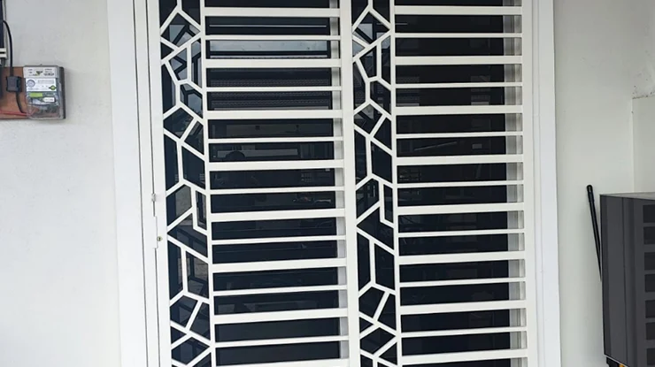 Saiz Pintu Grill Rumah