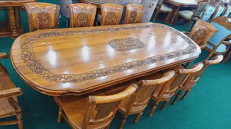 Saiz Meja Makan 10 Kerusi